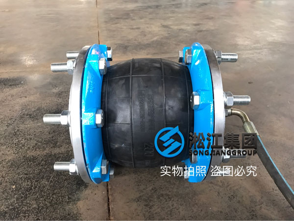 第一批新型橡膠軟接頭壓力檢測現(xiàn)場